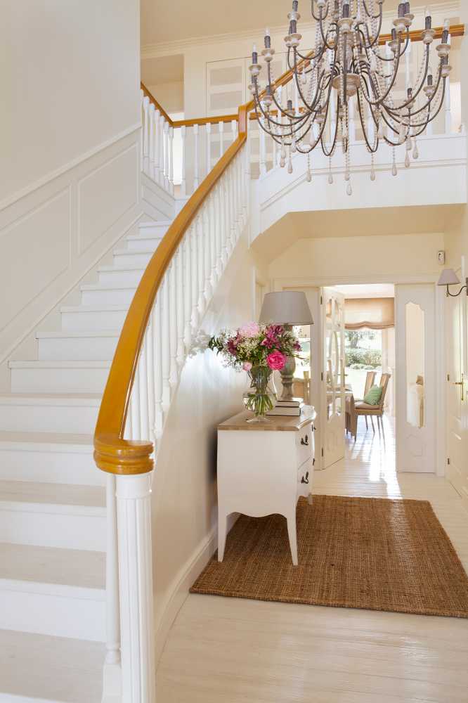 escaleras blancas decoracion