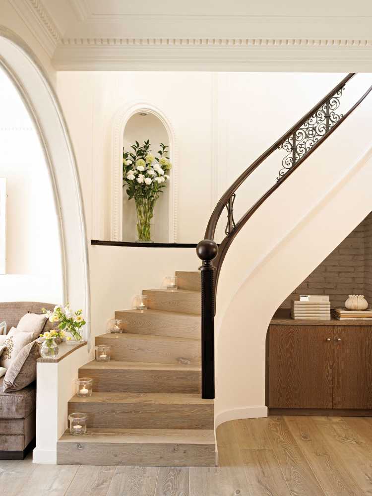 escaleras interiores elegantes
